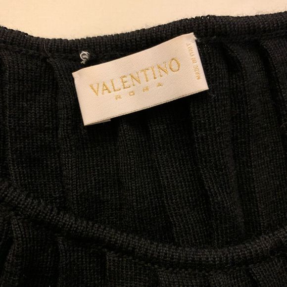 Valentino Roma 100% fine wool pleats short sleeves knit sweater Sz 4 40 XS - Picture 4 of 6